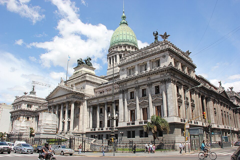 Paro de ATE, marcha universitaria y sesión con quórum en duda marcan un jueves de tensión en el Congreso