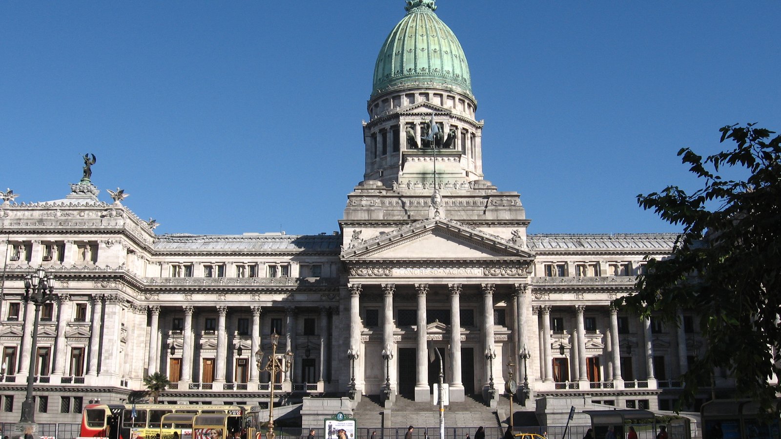 Diputados aprobó la reforma de la Carta Orgánica del BCRA por 144 votos contra 102